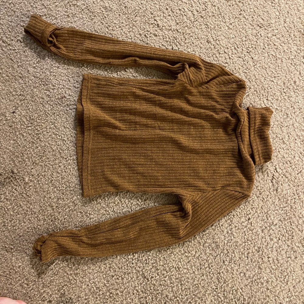 Turtle neck top